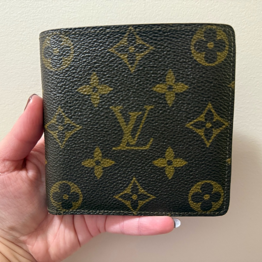 *Authentic* Louis Vuitton Monogram Bifold